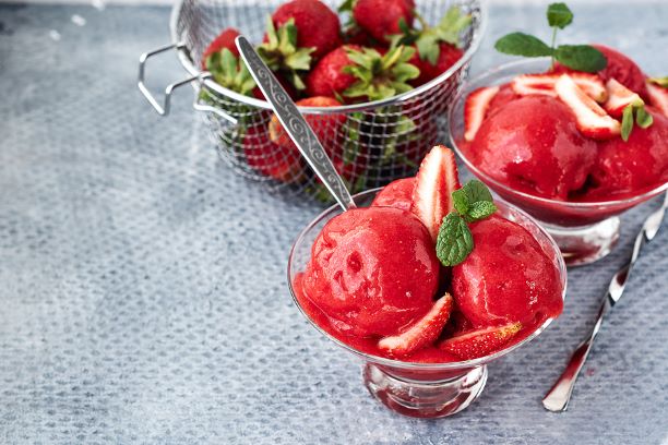 Erdbeersorbet ohne Eismaschine - Omas 1 Euro Rezepte