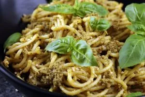 Spaghetti mit Walnuss Pesto Spaghetti mit Walnuss Pesto