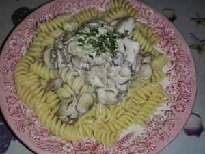 Fusilli mit Champignonsauce Fusilli Mit Champignonsauce 1
