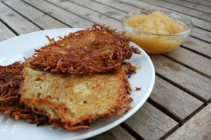 Kartoffel-Kohlrabi-Reibekuchen Kartoffel-Kohlrabi-Reibekuchen