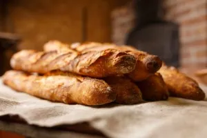 Brotstangen mit Pesto
