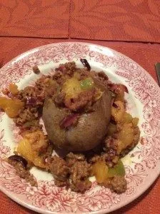 Kartoffeln mit Hackfleischfüllung Kartoffeln mit Hackfleischfüllung