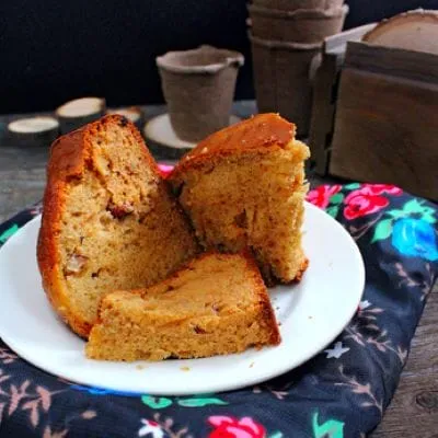 Apfelmus Kuchen Omas Apfelmus Kuchen ist ganz schön fluffig und saftig. Und er schmeckt extrem urgut lecker.