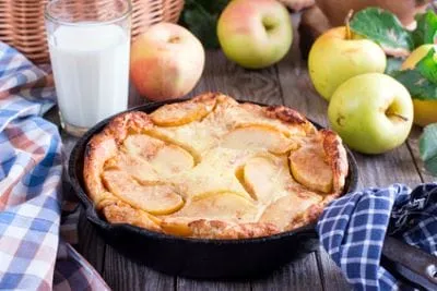 Quark Apfelpfannkuchen Dieser Quark Apfelpfannkuchen ist so weich und saftig wie es ein Pfannkuchen sein sollte