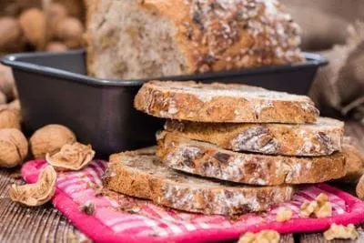 Walnussbrot selber backen Dieses Walnussbrot ist ganz leicht zu backen und schmeckt einfach nur fantastisch