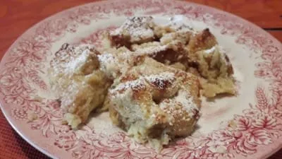 gebackener French Toast ein familienfreundliches Frühstück, das Sie am Wochenende schnell zubereiten können