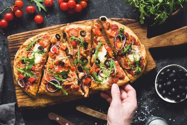 Fladenbrot mit Gemüse Sollte altes Gemüse noch zu Hause sein kann auch dieses genommen werden