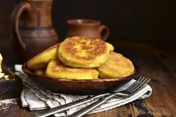 Käsige Kartoffelpuffer diese käsigen Kartoffelpuffer waren zu Omas Zeiten immer ein Riesenerfolg