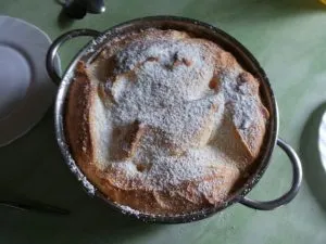 Salzburger Nockerl Eine Süßspeisen Spezialität aus Österreich