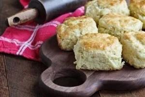 Scones mit Buttermilch Scones mit Buttermilch