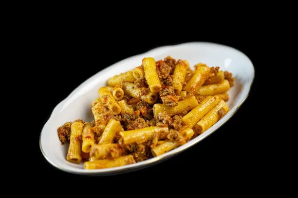 Hackpfanne mit Makkaroni Bei Oma haben wir diese Hackpfanne oft bekommen da sie ja nicht viel kostet!
