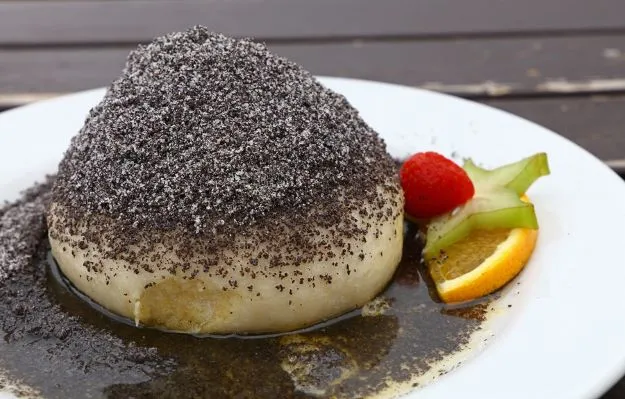 Germknödel mit Powidl Germknödel mit Powidl