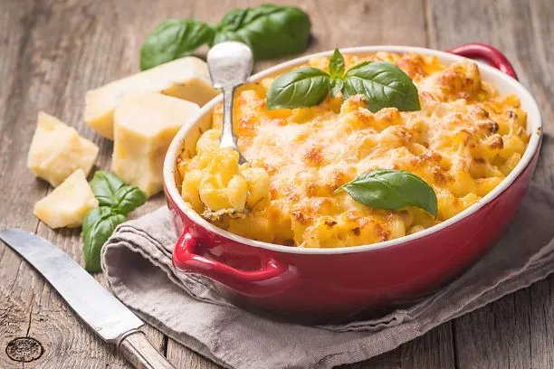 Makkaroni Auflauf ein beliebtes Familienrezept