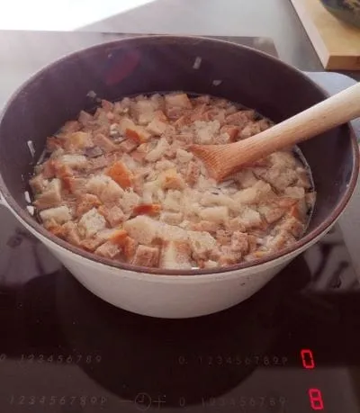 Omas Brotsuppe Diese Suppe hilft auch sagenhaft gegen Kater
