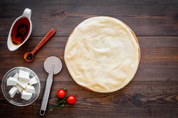 Pizzateig ohne Hefe zubereiten Wir machen heute eine Pizza Margarita mit einem Pizzateig ohne Hefe