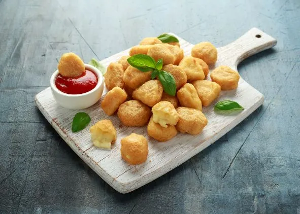 Gebackene Mozzarella Kugeln Gebackene Mozzarella Kugeln