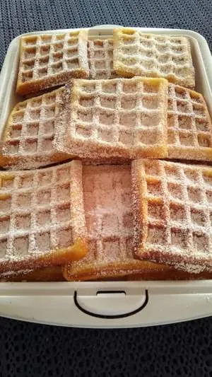 Leckere himmlische Waffeln leckere himmlische Waffeln für ca. 2 Euround ca. 15 Stück Waffeln