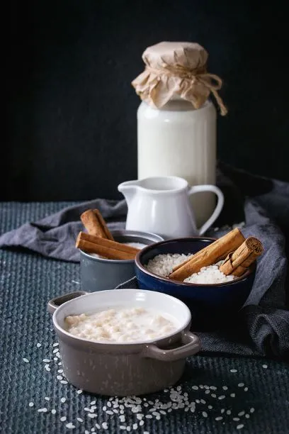 Reispudding mit Zimt Omas beliebtes Dessert ist der Reispudding mit Zimt