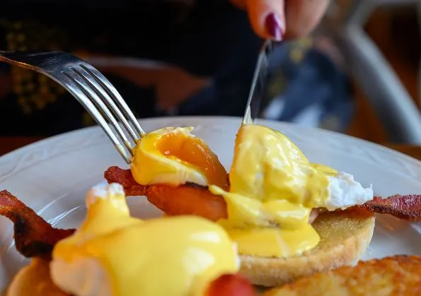 Eggs Benedict Eier Benedict (aus dem englischen Eggs Benedict)