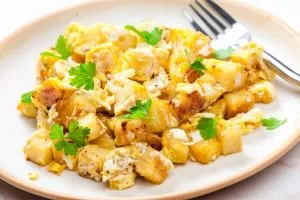 Geröstete Knödel mit Ei Geröstete Knödel Mit Ei