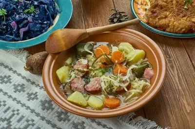 Bayrische Kohlsuppe Bayrische Kohlsuppe