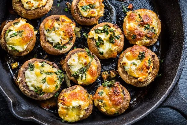 Gefüllte Champignons Im Ofen überbackene gefüllte Champignons