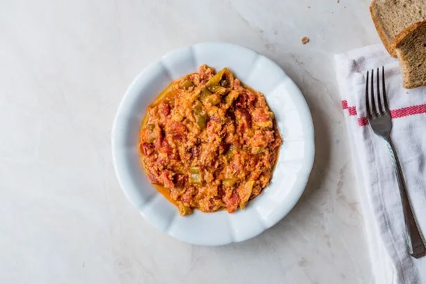 Menemen - türkische Eierspeise Eier zum Frühstück auf türkische Art zubereitet
