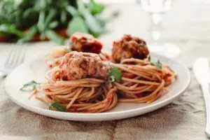 Spaghetti mit Hackfleischbällchen Spaghetti Mit Hackfleischbällchen