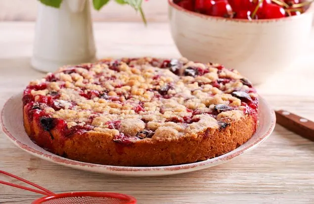 Zwetschgenkuchen mit Streusel Der Zwetschgenkuchen ist schnell vorzubereiten und das Rezept ist sehr wandlungsfähig