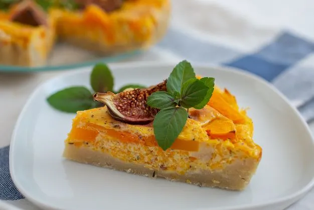 Kürbis Quiche Kürbis Quiche ist ein leichtes und gesundes Mittagessen