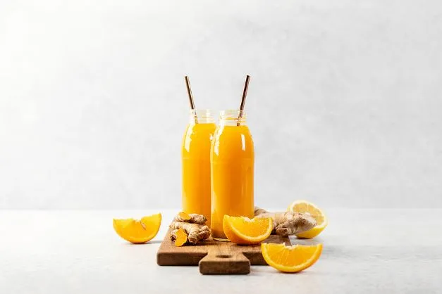 Ingwer Shot Ein richtiger Immunbooster ist dieser Ingwer Shot.
