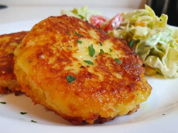 Allgäuer Käseküchle Allgäuer Käseküchle