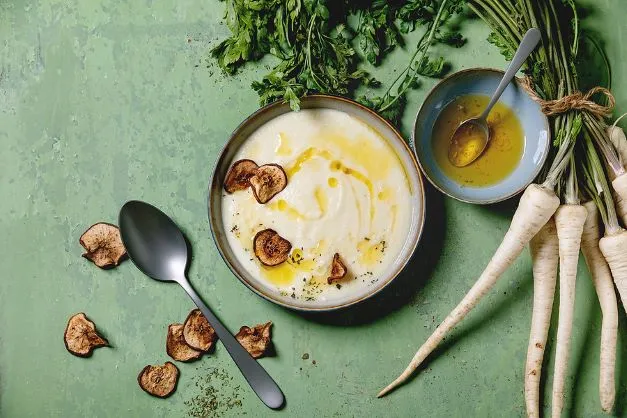 Pastinaken Cremesuppe das Rezept für eine Pastinaken Cremesuppe einfach super gut