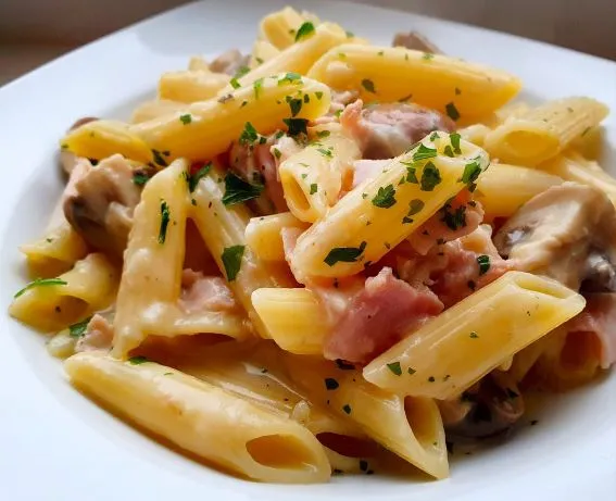 Pasta mit Pilz Schinken Rahm Sauce Pasta Mit Pilz Schinken Rahm Sauce