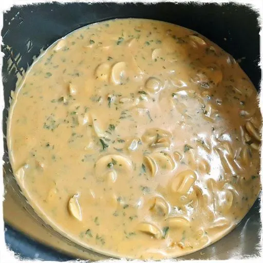 Champignonrahmsauce Champignonrahmsauce auf Vorrat hergestellt