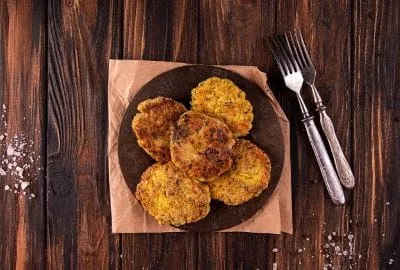 Kartoffelpfannkuchen Kartoffelpuffer kennen die meisten von uns schon aus unseren Kindheitstagen