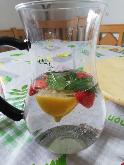 Erdbeeren Zitronen Limonade Erdbeeren Zitronen Limonade