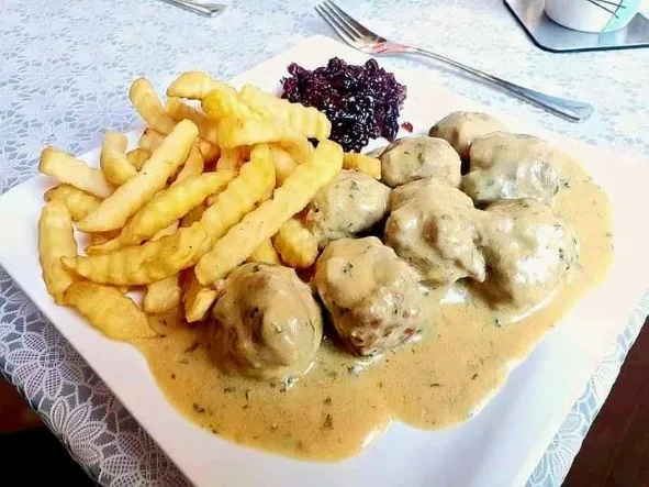 Köttbullar selbst gemacht Köttbullar selbst gemacht für 4 Portionen