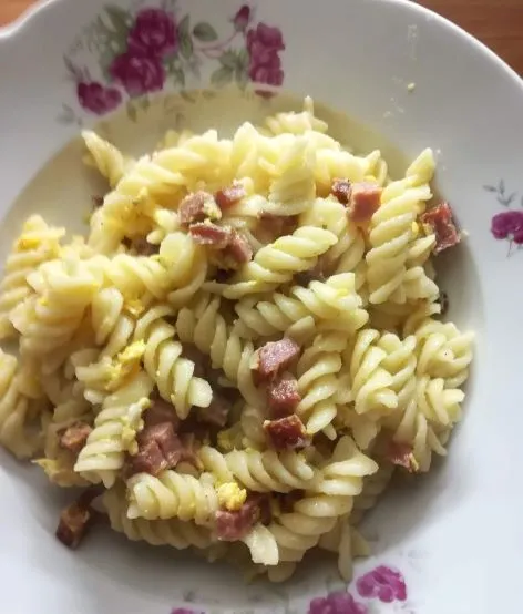 Wurstfleckerl Ein Gericht der österreichischen Küche