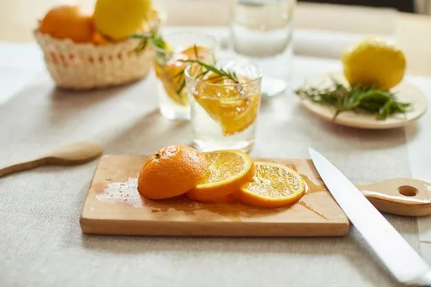 Zitronen Orangen Limonade Nicht nur im Sommer freuen wir uns über selbstgemachte Limonaden