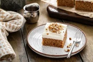 Möhrenkuchen mit Frischkäse Frosting Moehrenkuchen Mit Frischkaese Frosting