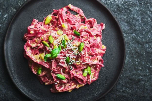 Rote Pasta mit Pistazien Rote Pasta Mit Pistazien
