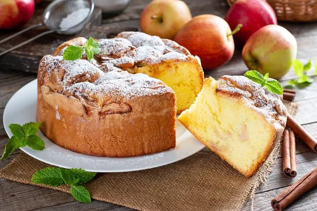 Chiffon Kuchen Es ist ein besonders fluffiger Kuchen der einem Biskuitkuchen sehr nahe kommt