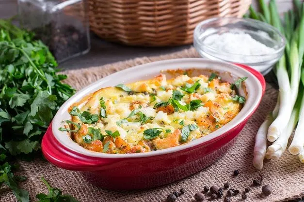 Kürbis Kartoffel Auflauf Einfacher Kürbis Kartoffel Auflauf mit Zucchini und Frühstücksspeck