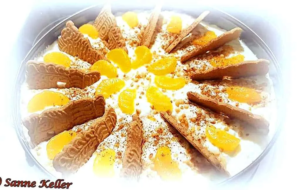 Winterliche Quark Sahnetorte Torte mit Spekulatius-Keksboden und Mandarinen