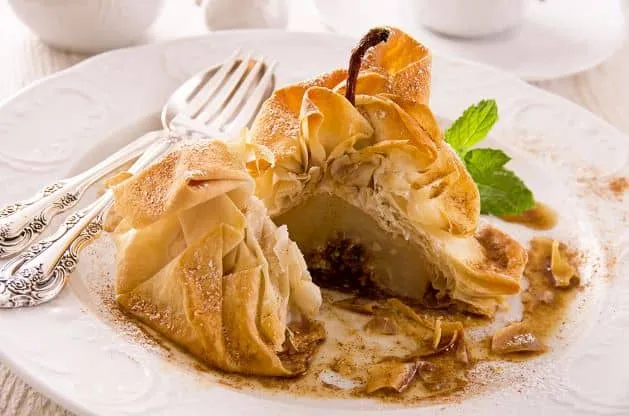 Birne in Teigmantel ist wohl das leichteste und schönste Dessert