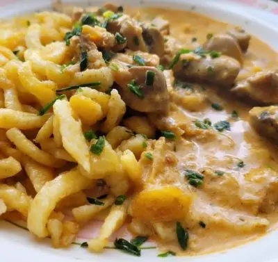 Schnitzeltopf mit Spätzle Schnitzeltopf Mit Spaetzle