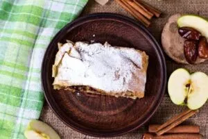 Apfelstrudel Mit Datteln