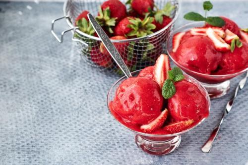 Erdbeersorbet ohne Eismaschine