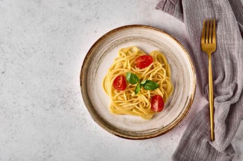 Knoblauch Spaghetti mit Tomaten